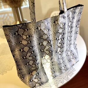 Snakeskin Saks Tote bag with gold finish